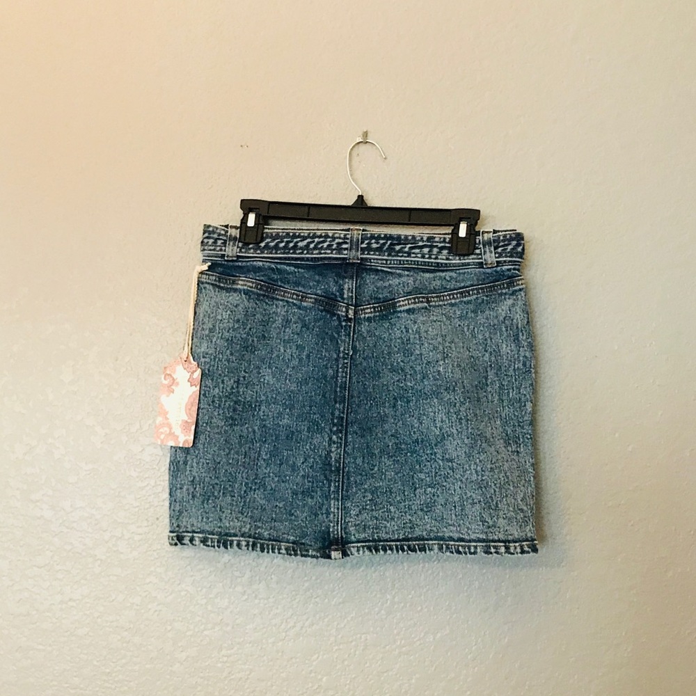 Band of Gypsies acid wash jeans skirt NWT medium - Picture 2 of 2